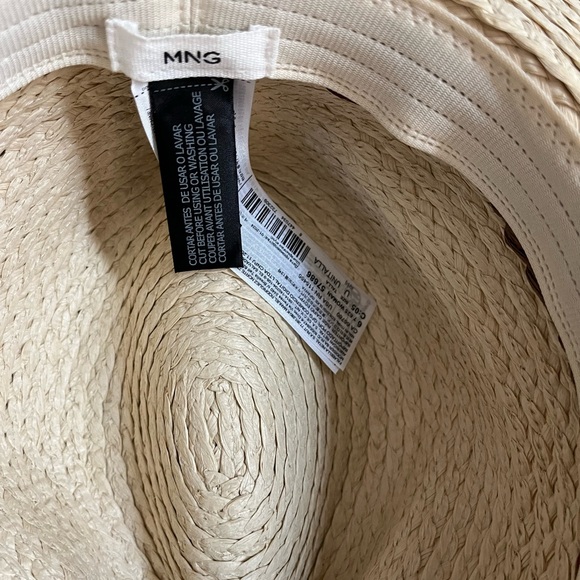 Hat - Picture 3 of 5